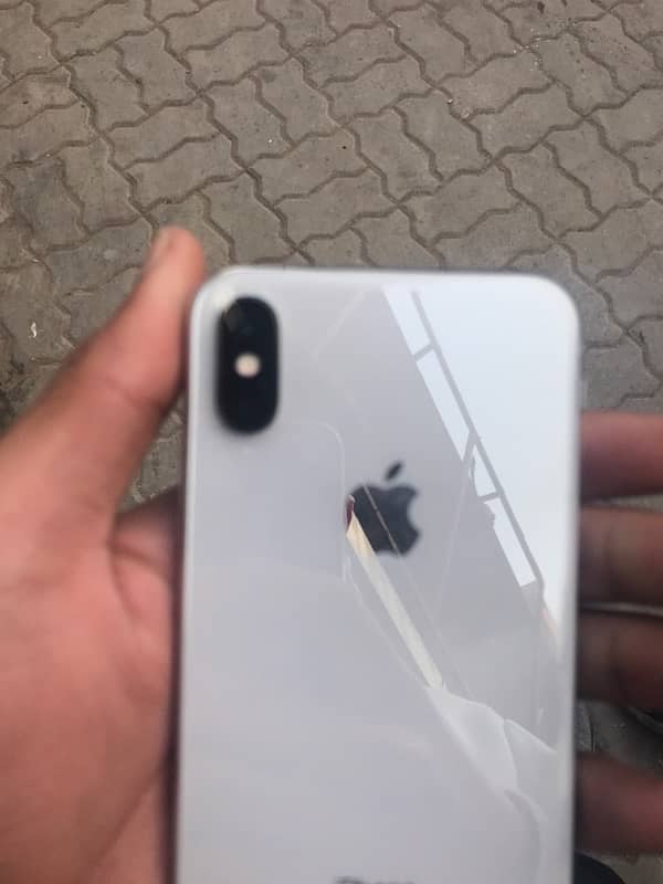 iPhone x sold 4