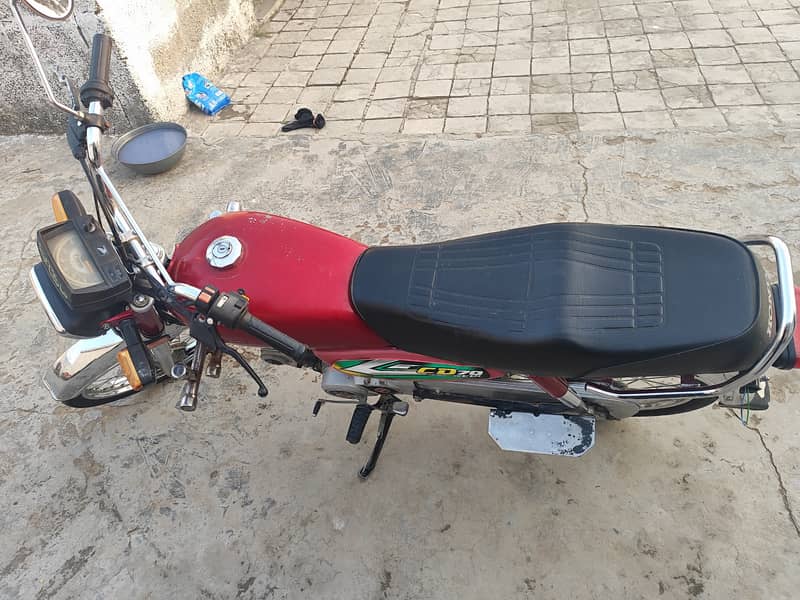 Honda CD 70 2022 5