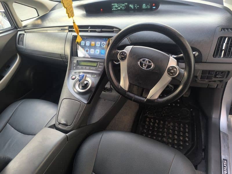 Toyota Prius 2010 1