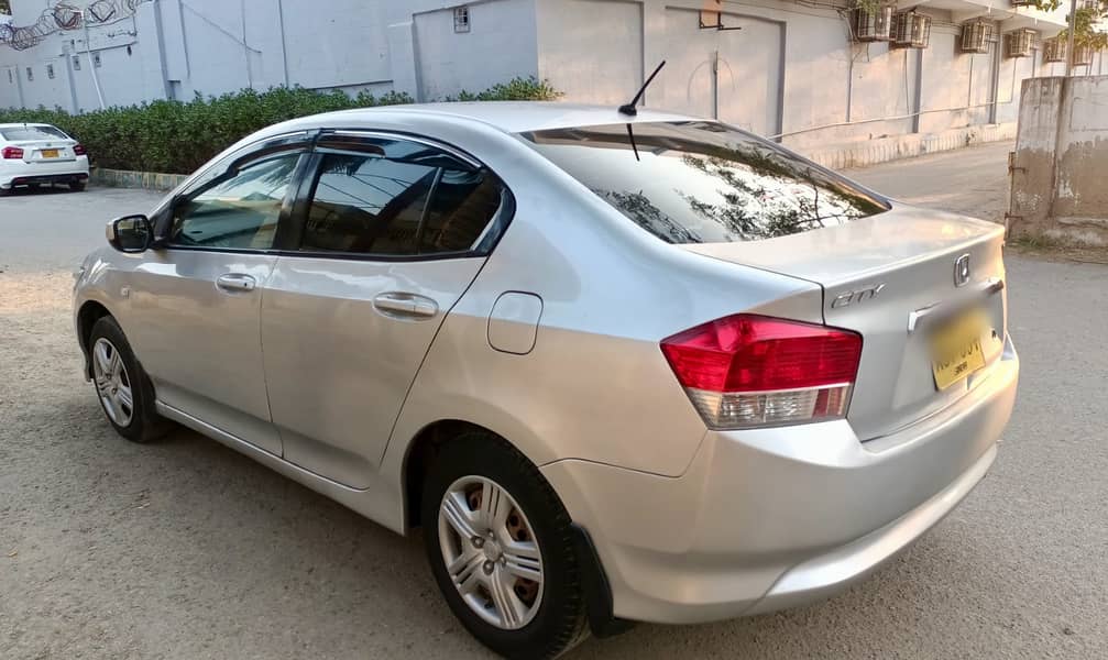 Honda City IVTEC 2010 4