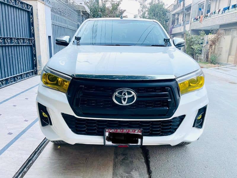 Toyota Revo V automatic Hilux 2018 bumper to bumper original 0