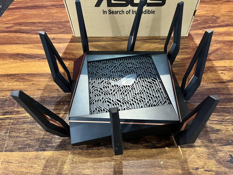 ASUS ROG Rapture WiFi 6 Wireless Gaming Router (GT-AX11000) - Tri-Band 16