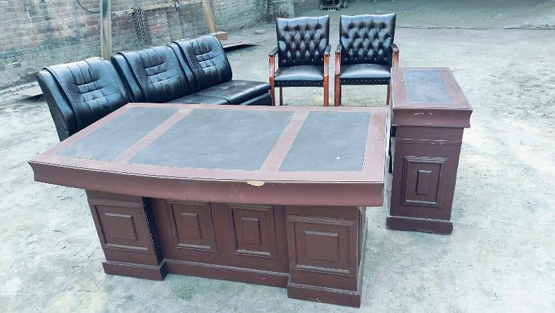 Office furniture slightly used 5