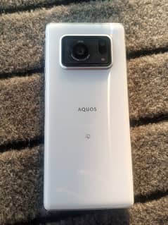 Aquos R6. condition 10/9 no any fault only phone hai