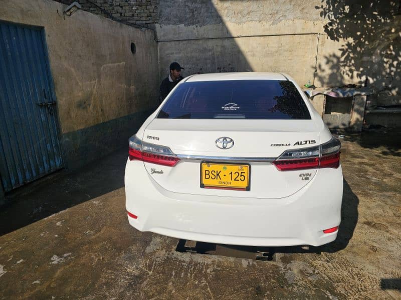 Toyota Altis Grande 2018 last month of 2018 15