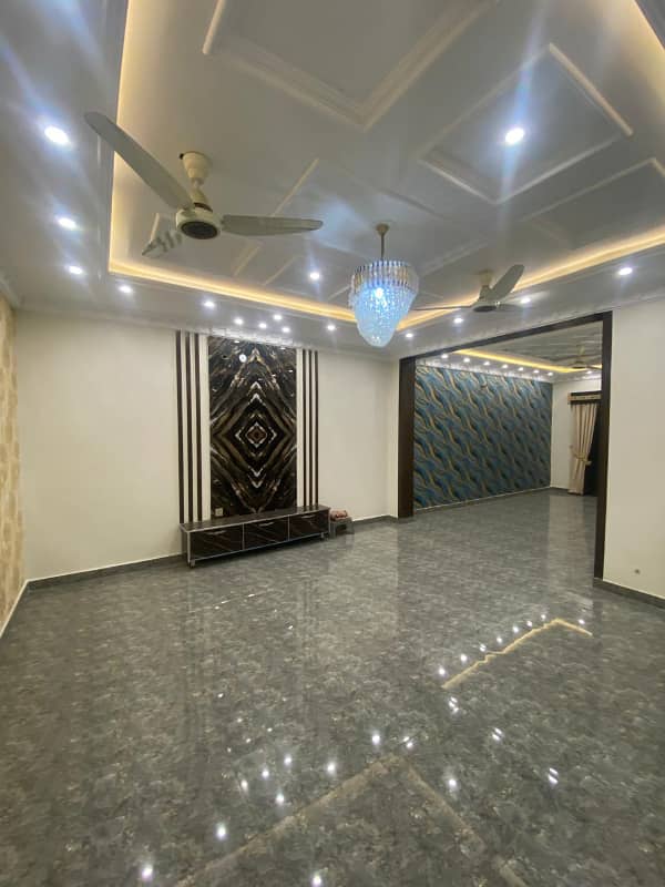 10 Marla House For Sale In Bankar Town,. 14