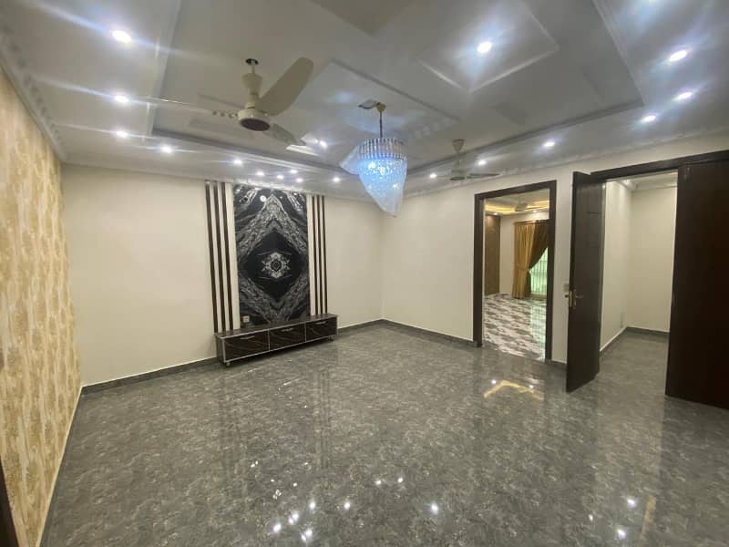 10 Marla House For Sale In Bankar Town,. 16