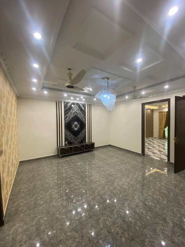 10 Marla House For Sale In Bankar Town,. 17