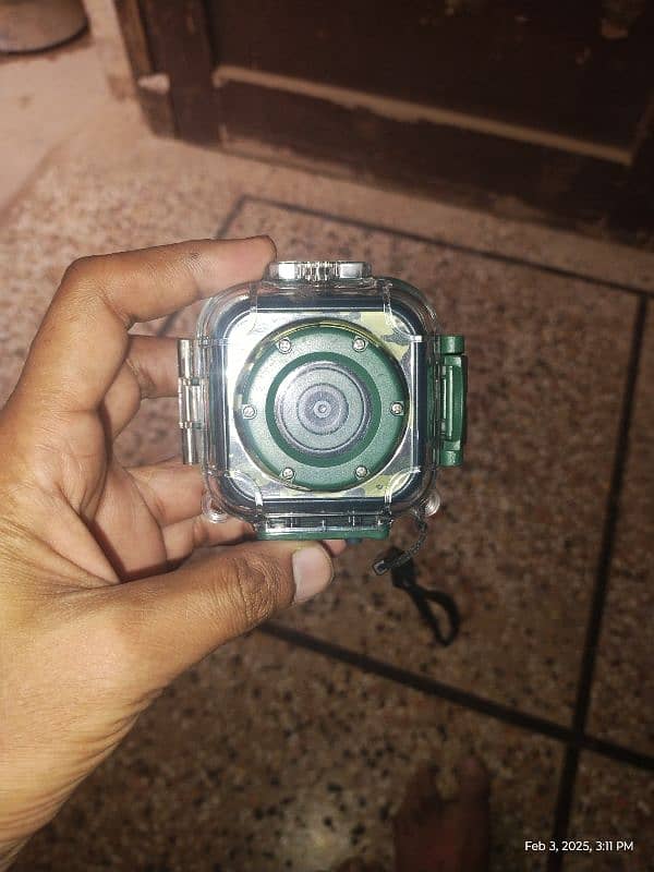 waterproof camera like hero or go pro 11