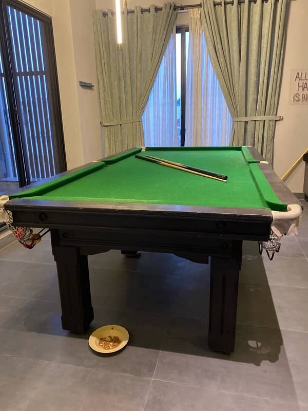 Pool Table 0