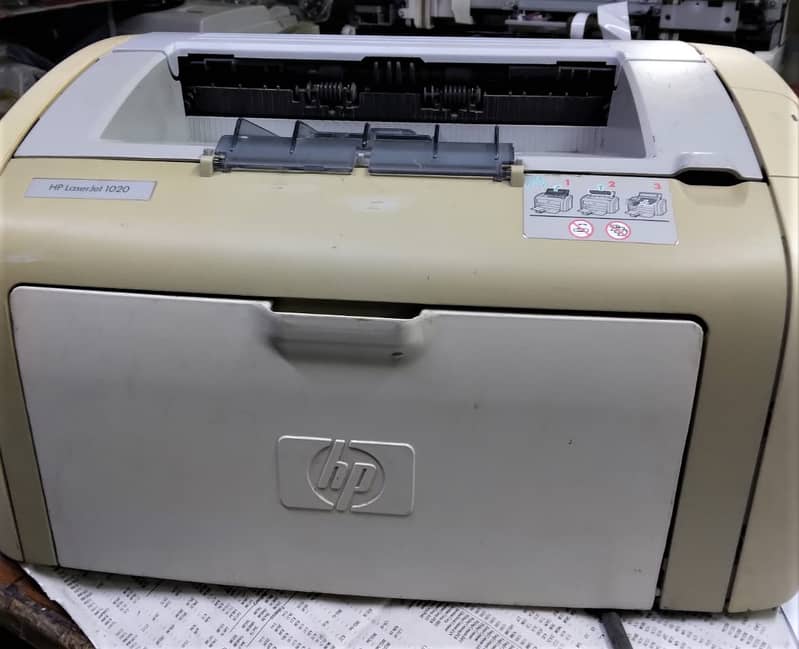 HP 1020 & 1005 Printer with One Extra Cartridge Free 4