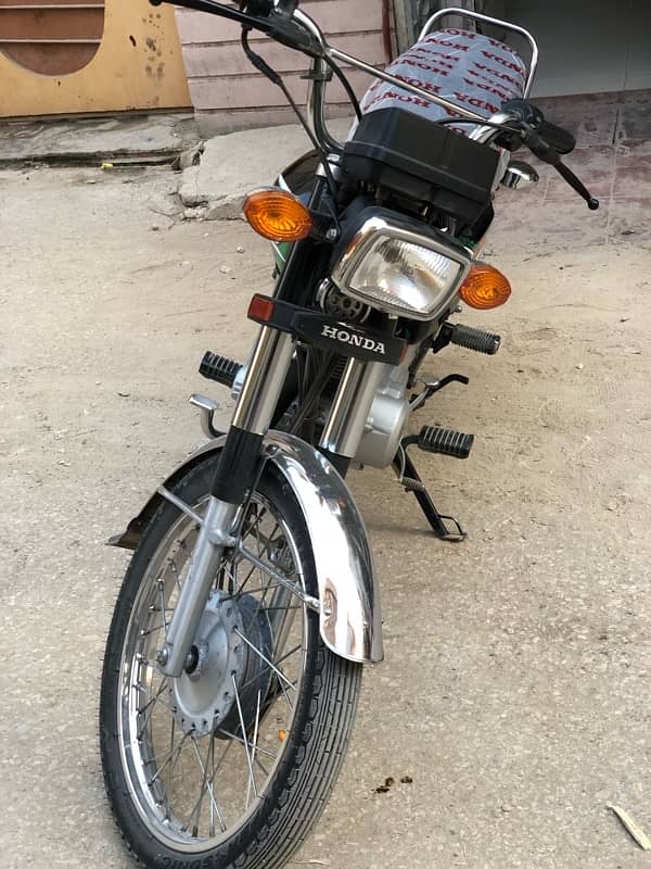 Honda  CG 125 2023 model full genuine 4