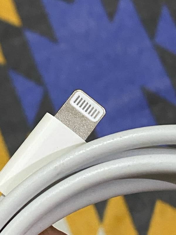 Orignal Apple usb-c to lightning cable 2