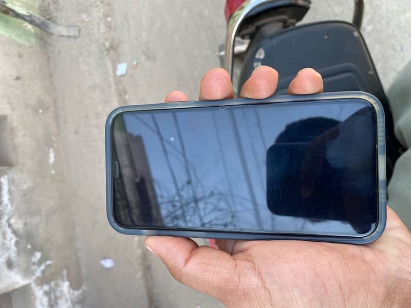 IPhone 11 Pro 64 GB non pta 1