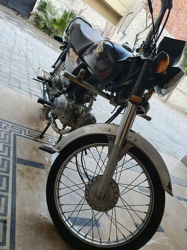 Honda CD70 neat and clean condition 8