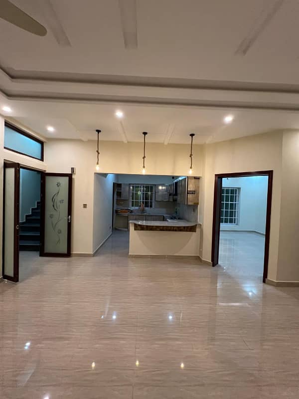 10 Marla Upper Portion available for Rent 5