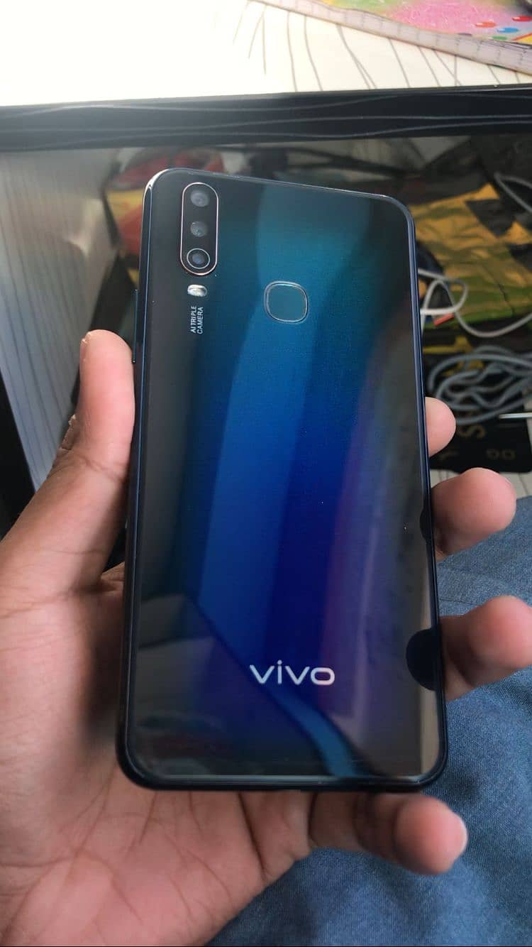 Vivo Y17 0