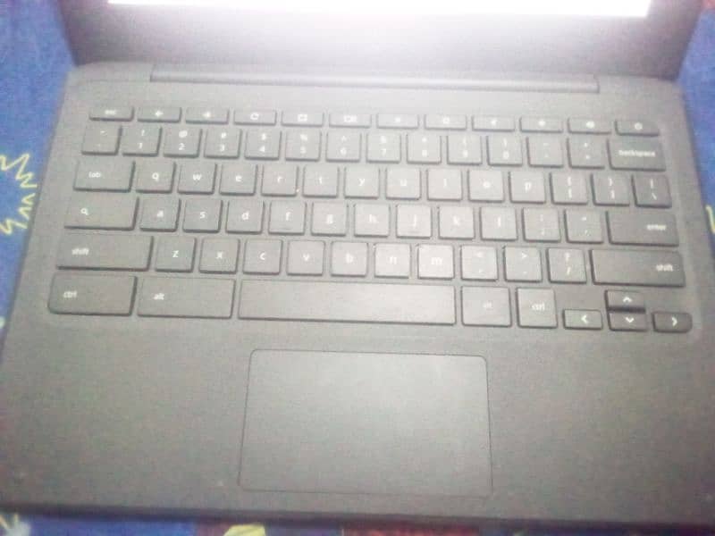 HP Chromebook All ok but keyboard not working with C type charger 4