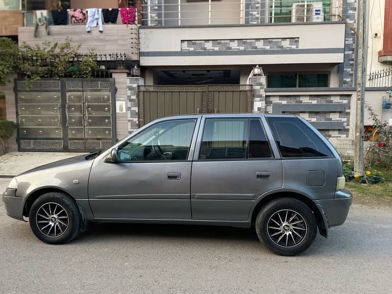 Suzuki Cultus 2012 4