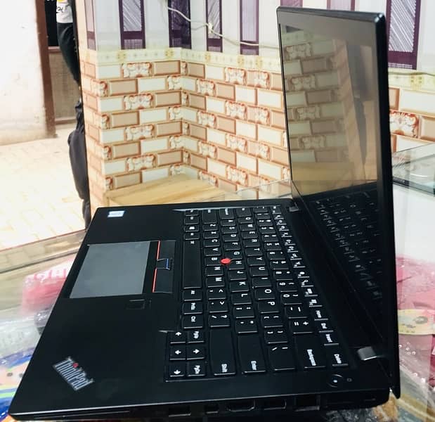 core i7.6th + 8gb ram + 256ssd  Lenovo””” 10