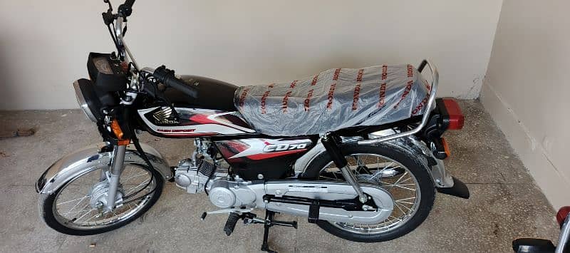 Honda CD-70 2025Karachi no 3