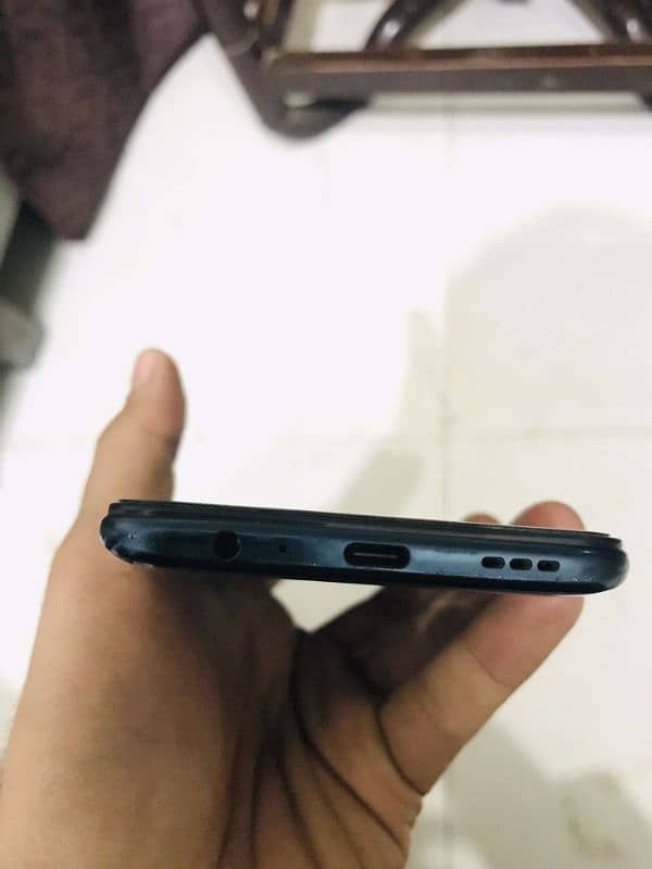 urgent sale need money or back damage hai 8/256 oppo Reno 2Z 2