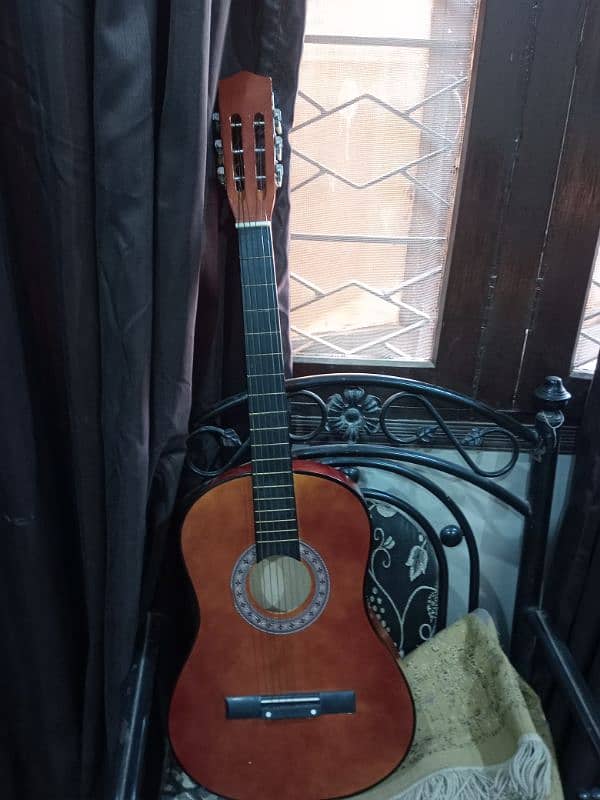 best guitar for beginners, minorly used 0