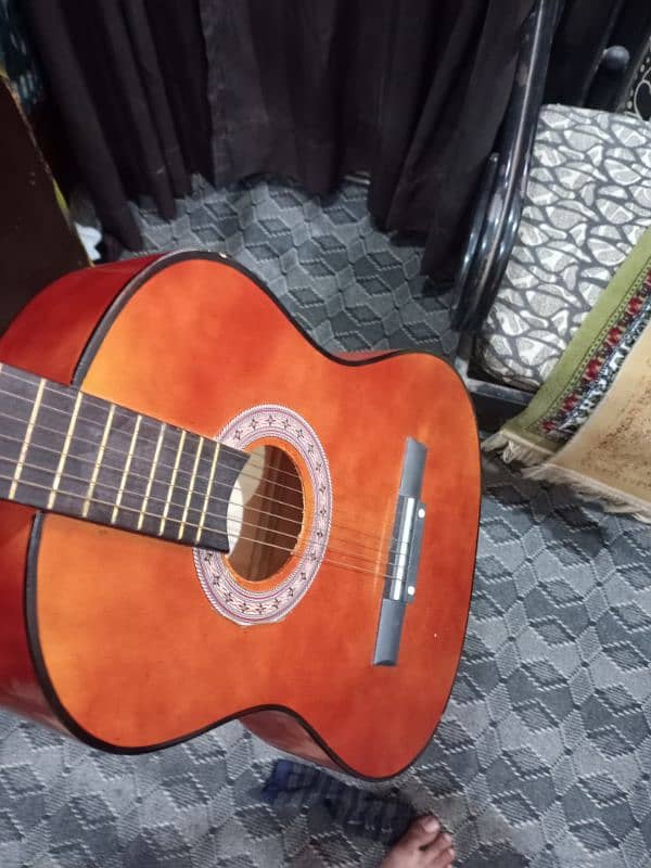 best guitar for beginners, minorly used 2