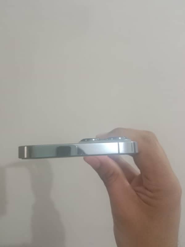 iphone 13 pro max non pta mobile + charger 8