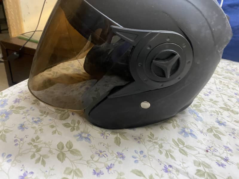 Helmet new , 4