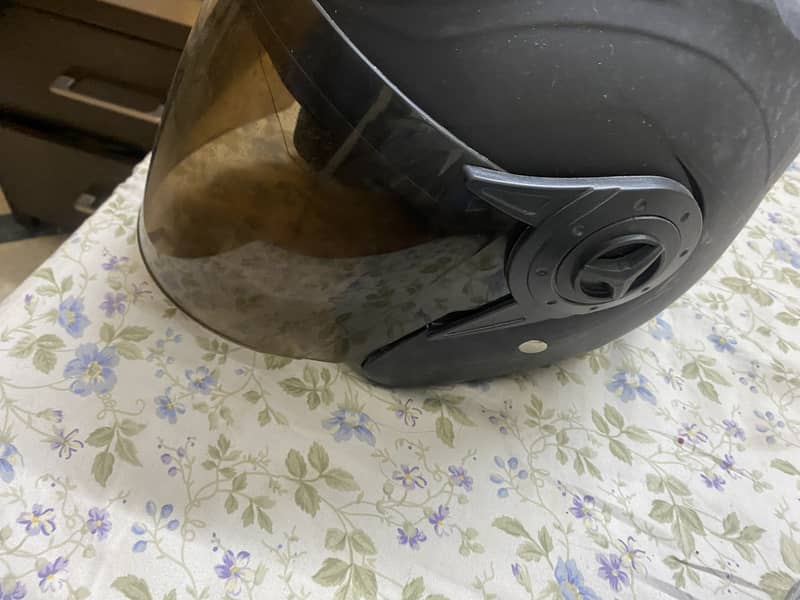 Helmet new , 7