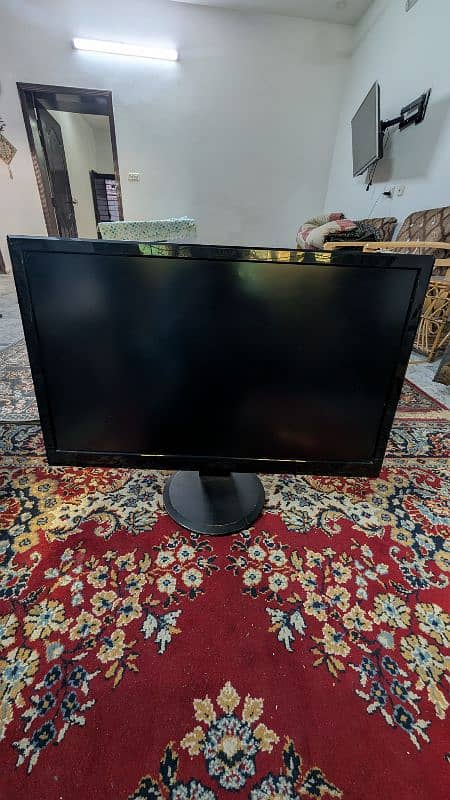 LED Monitor 1