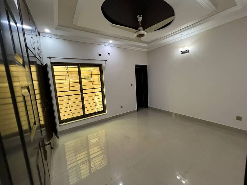 5 Marla Like New Housr For Sale Only Used For Few Months Near Mcdonald Rainbow Cash &Amp;Amp;Carry Store Bahria Town 0