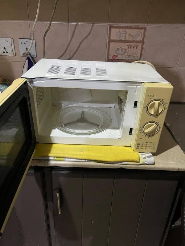 Dawlance microwave oven 3