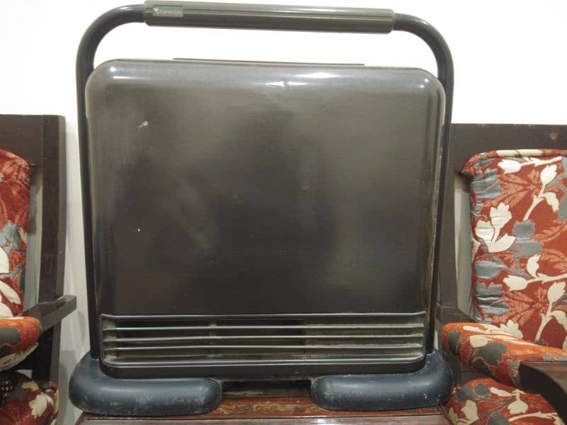 Tokyo gas n electric heater 2.4 0