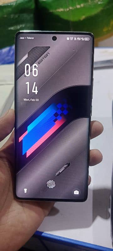 Infinix note 40 Pro BMW Racing Edition 4