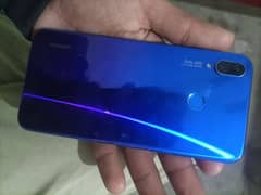 Huawei Nova 3i.  128GB.  4GBram. allok