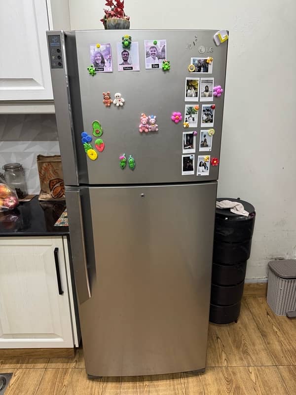 LG No frost refrigerator 380L 1