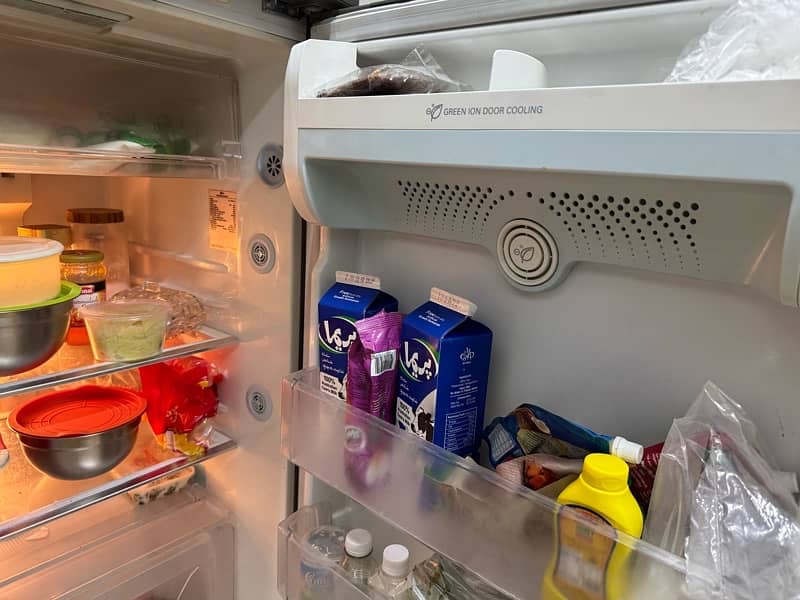 LG No frost refrigerator 380L 9