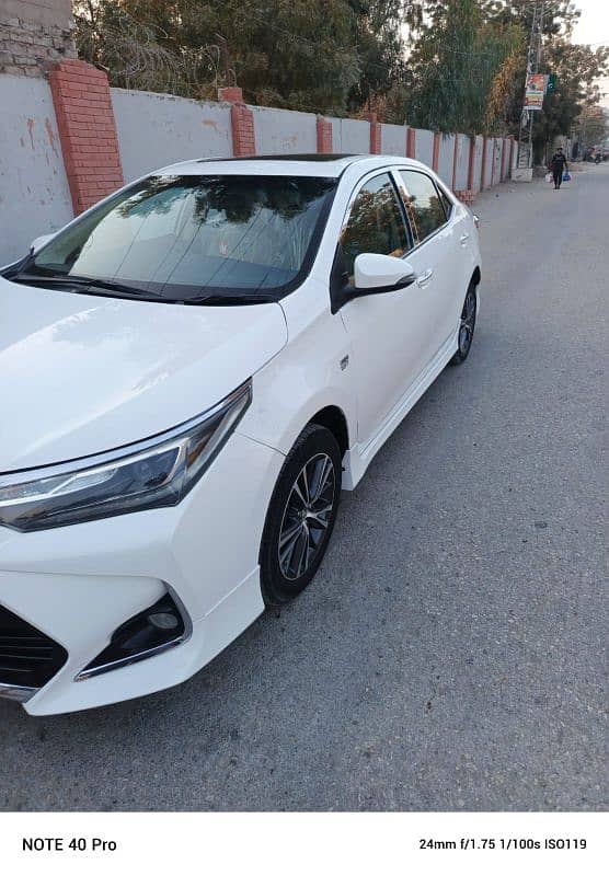 Toyota Altis Grande 2017 4