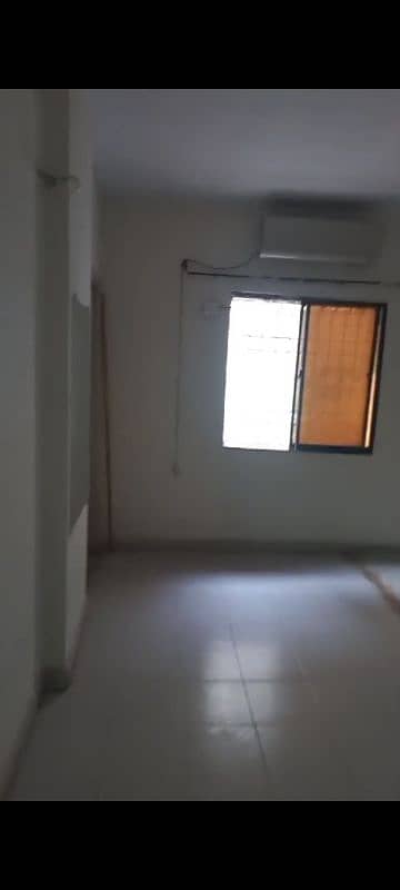 2 bed launch 4th floor gulshan e iqbal block 6 near rim jim 1