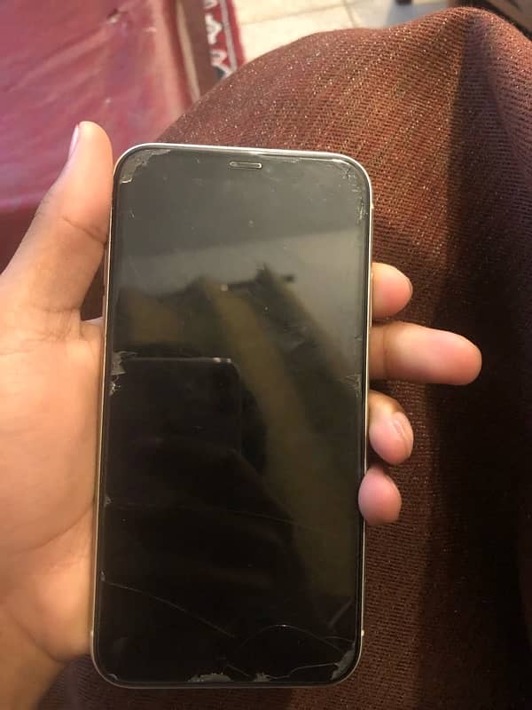 iphone 11 64gb fu urgent sale 1