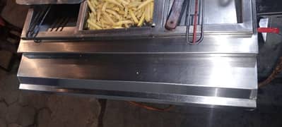 frier look like a new in good condition double side