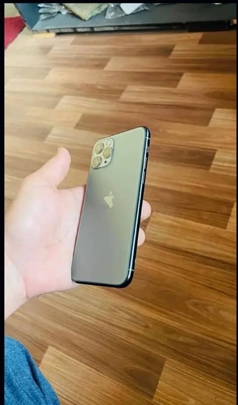 iphone 11 pro water pack 0