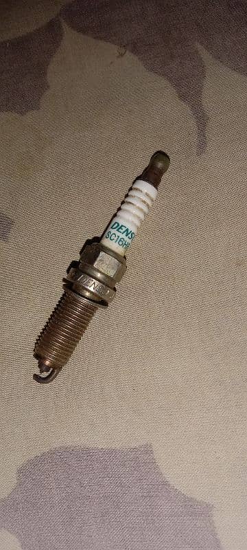 Toyota Grendy Spark Plug jenion 1