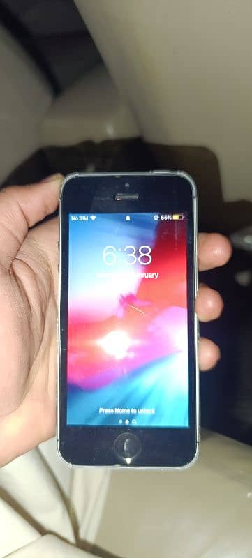 IPHONE 5S 10/10 CONDITION NON PTA 5