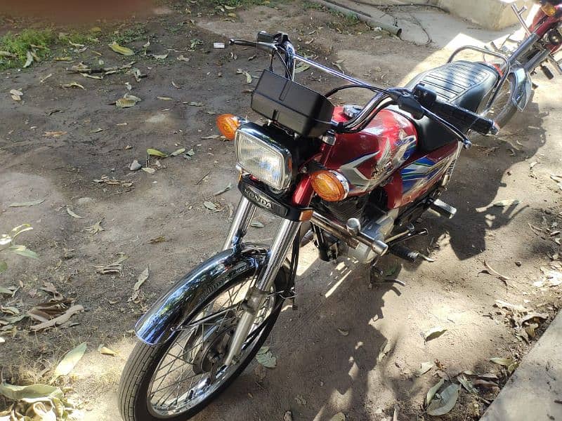 HONDA 125 EXTREMELY VERY GOOD CONDITION 5