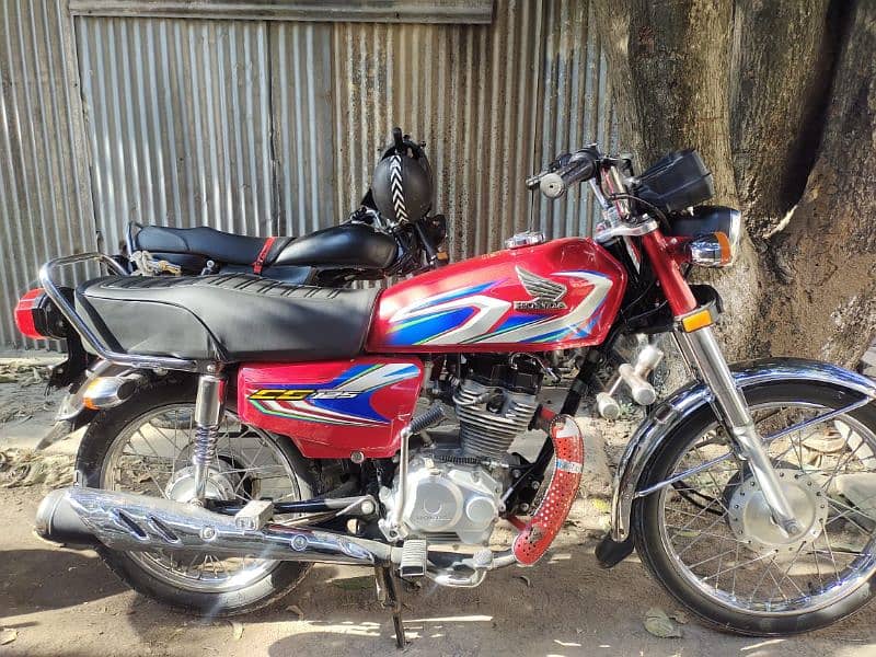 HONDA 125 EXTREMELY VERY GOOD CONDITION 6