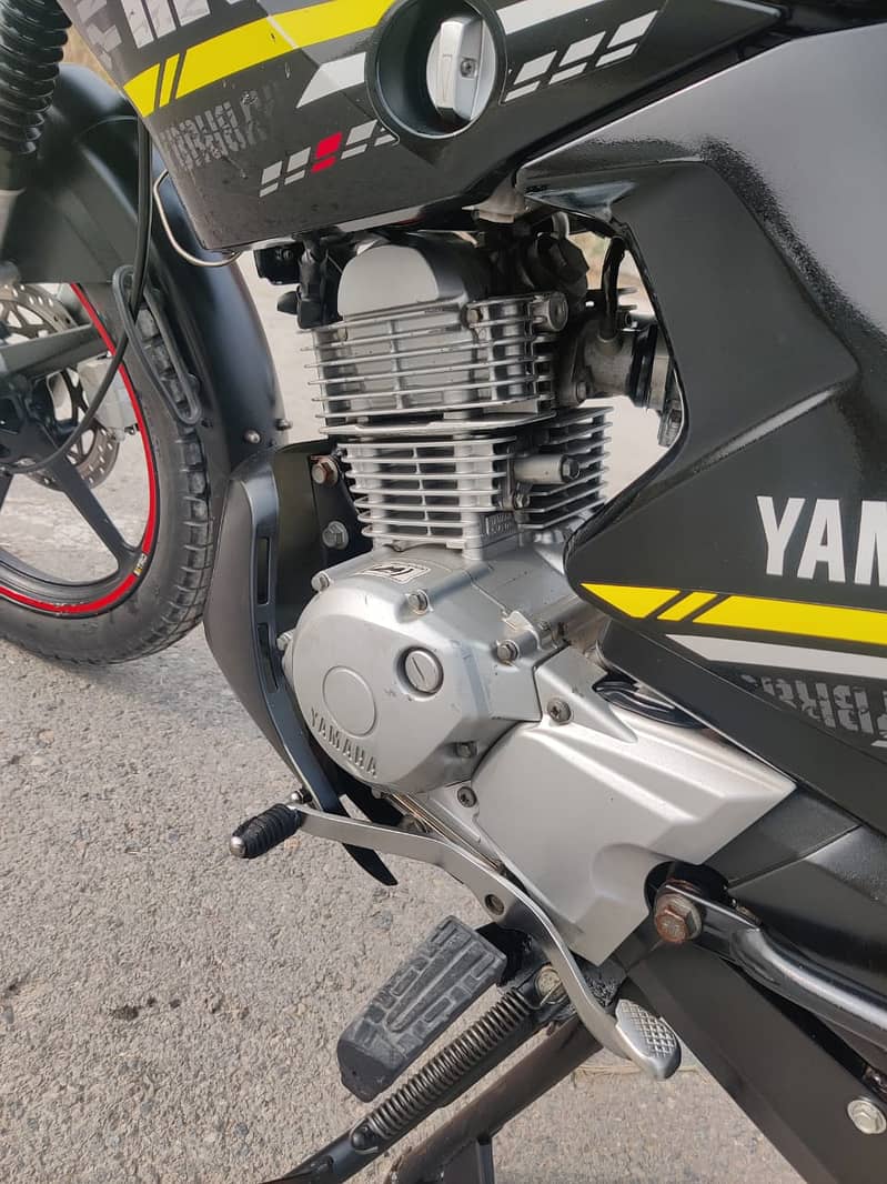 Yamaha YBR 125G 2021 6