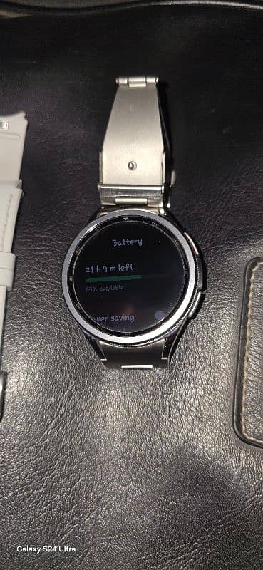 samsung watch 6 classic silver 47. mm with box and free straps 2